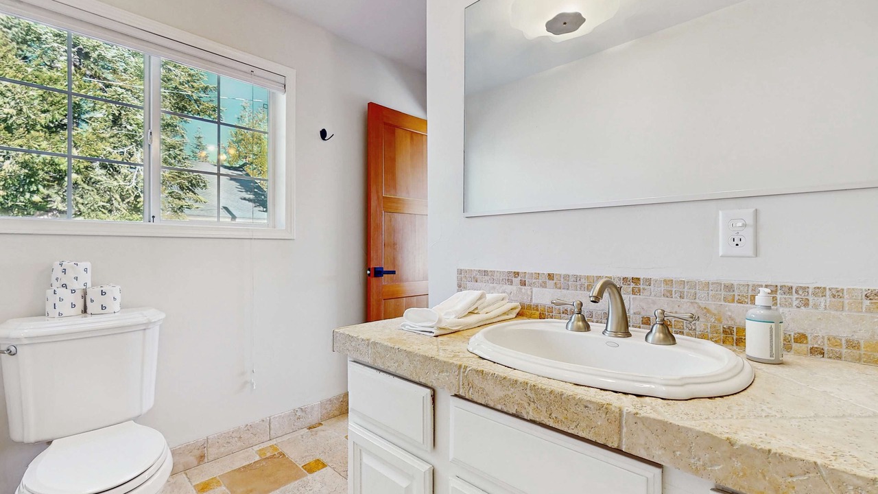 Photo of Bathroom in Tahoma