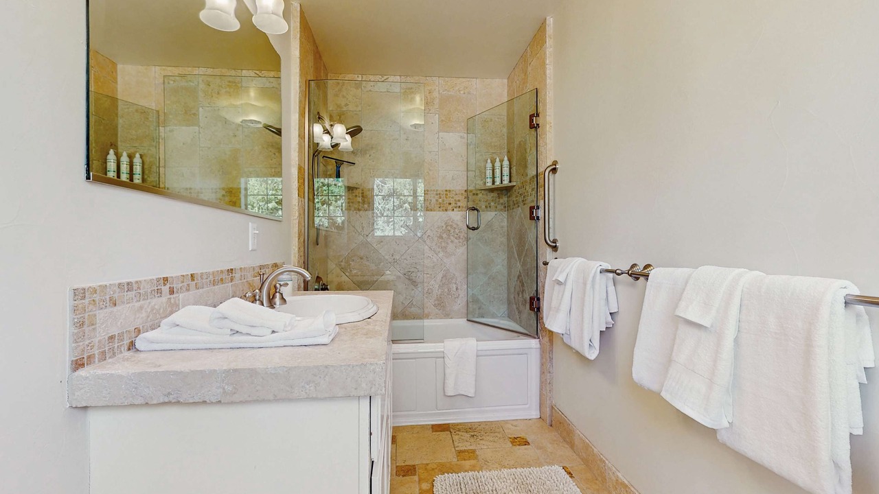 Photo of Bathroom in Tahoma