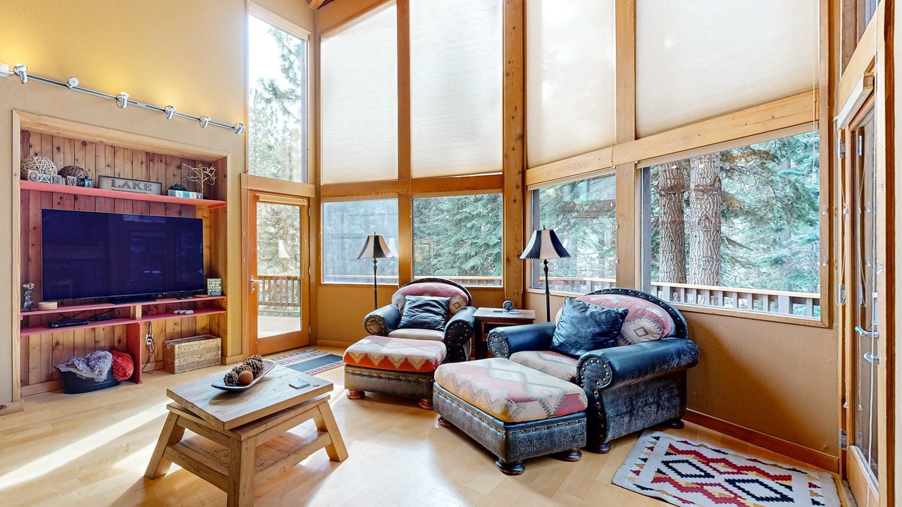 Photo of Livingroom in Ponderosa Palisades