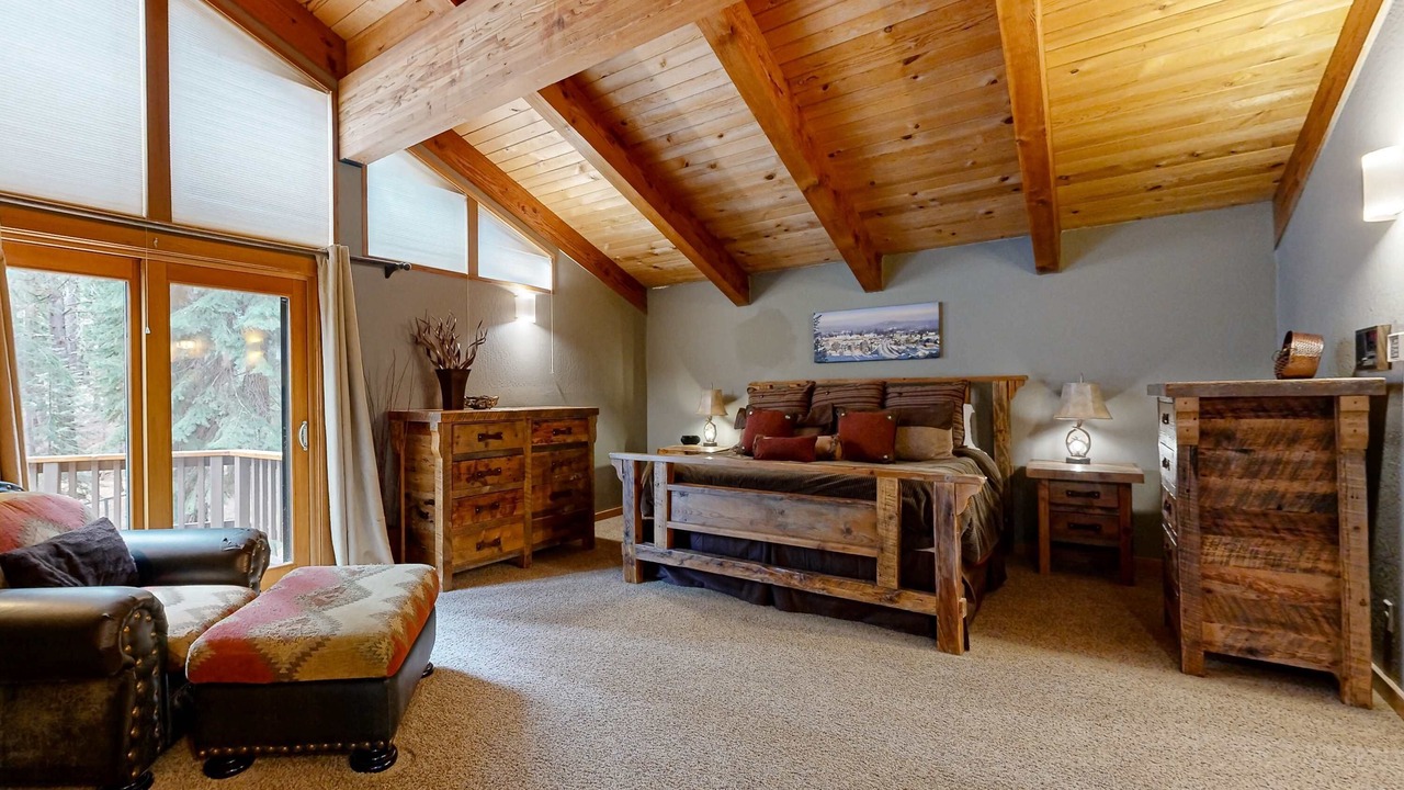 Photo of Livingroom in Ponderosa Palisades