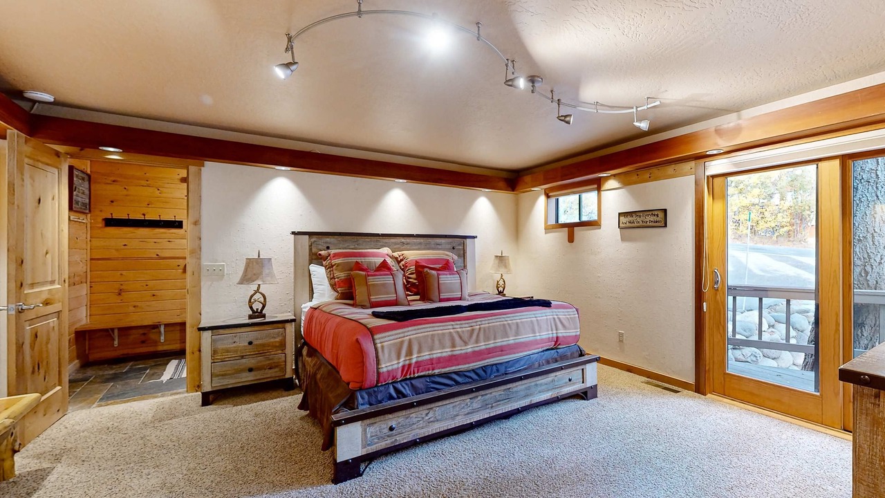 Photo of Bedroom in Ponderosa Palisades