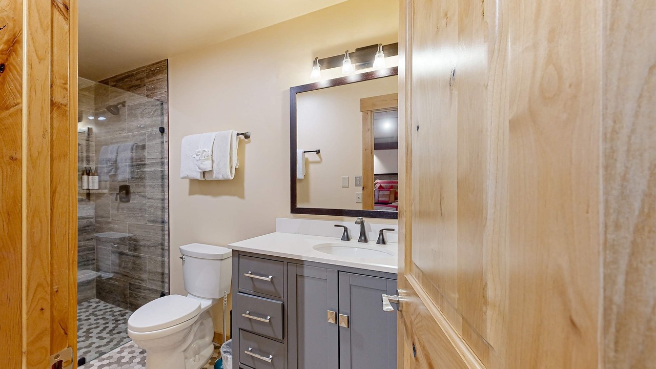Photo of Bathroom in Ponderosa Palisades