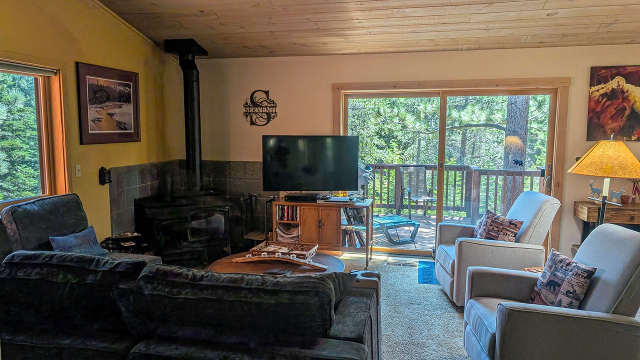 Photo of Livingroom in Truckee