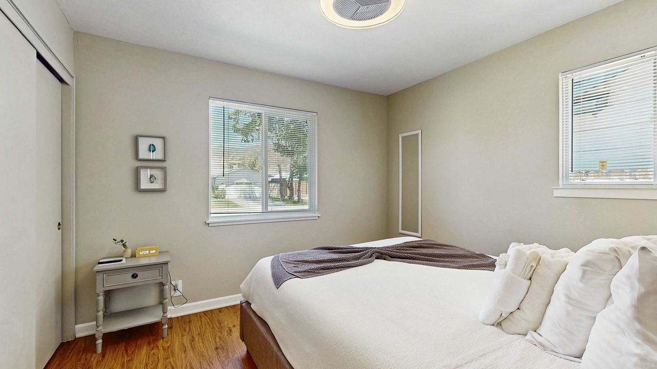 Photo of Bedroom in Stateline