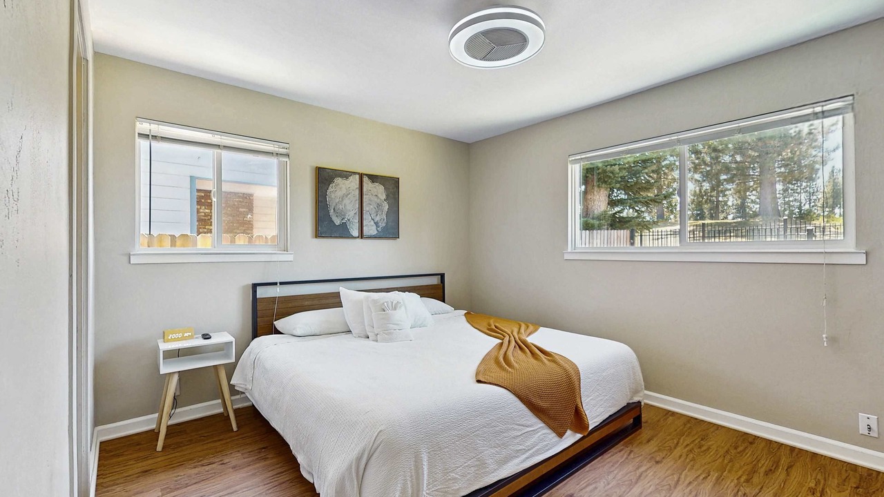 Photo of Bedroom in Stateline