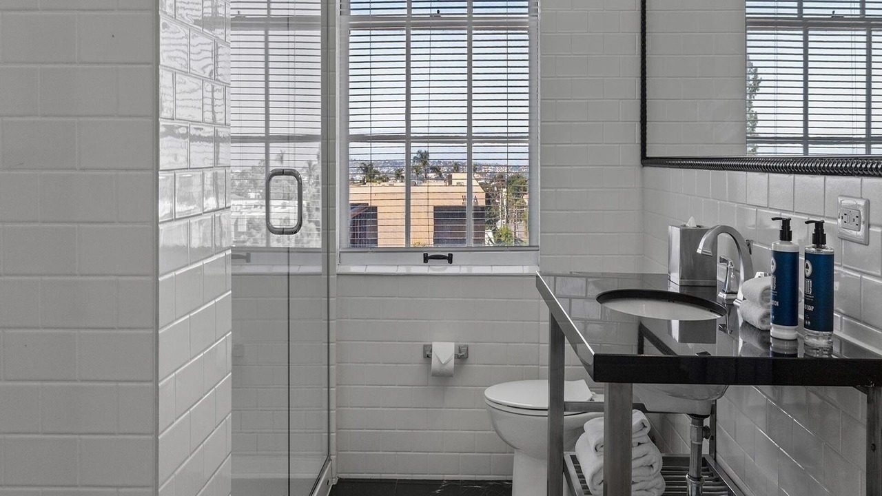 Photo of Bathroom in Park West