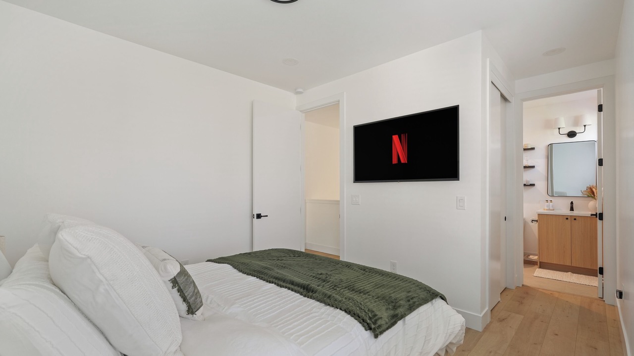 Photo of Bedroom in Downtown Sacramento