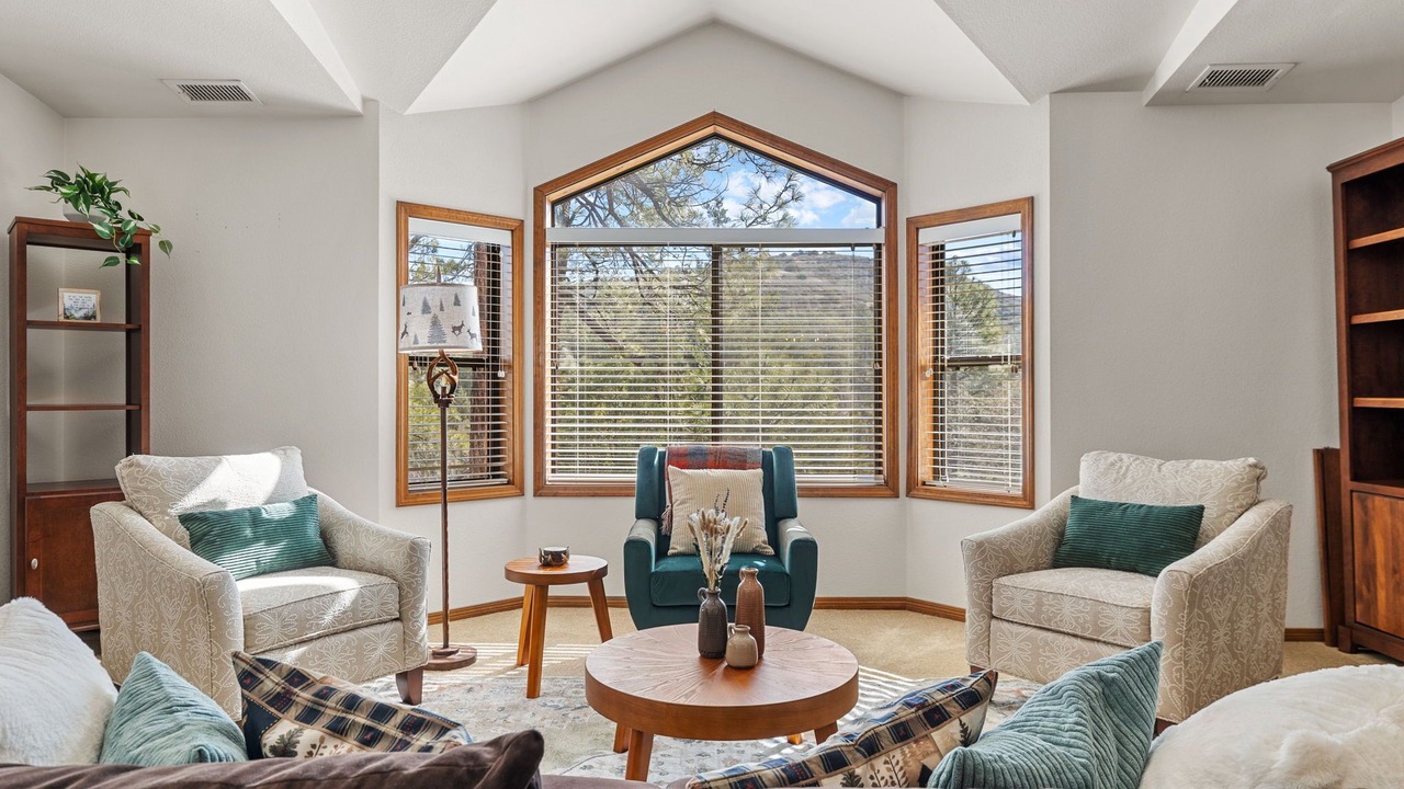 Photo of Livingroom in Hidden Valley Ranch