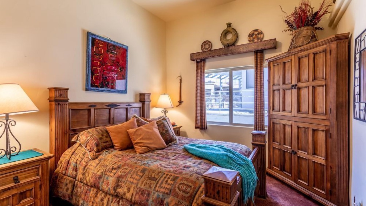 Photo of Bedroom in Parker Strip