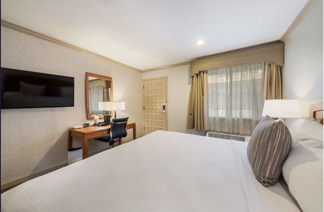 Photo of Bedroom in Mountain View