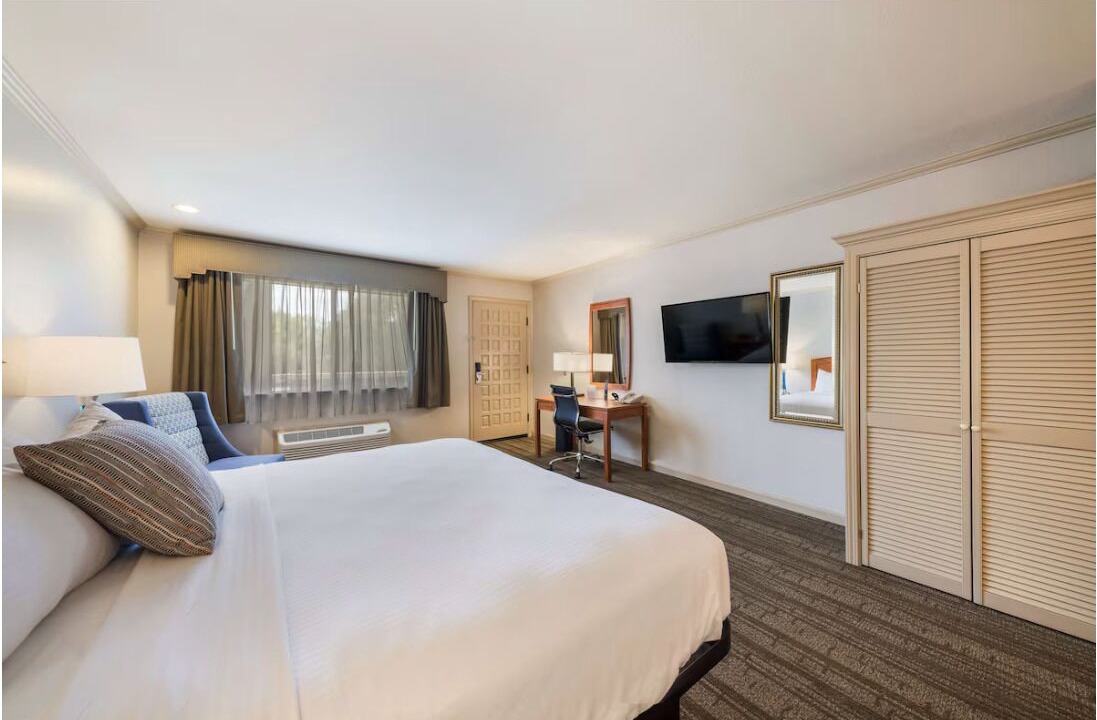 Photo of Bedroom in Mountain View