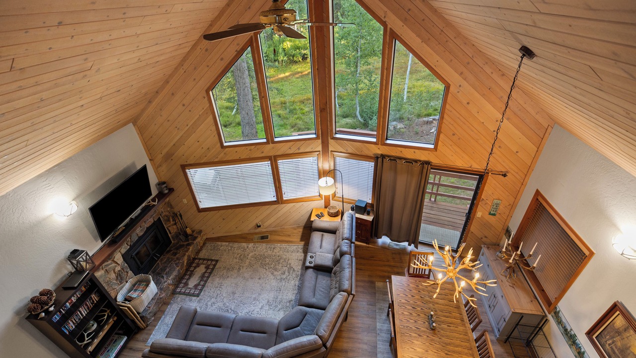 Photo of Livingroom in Ponderosa