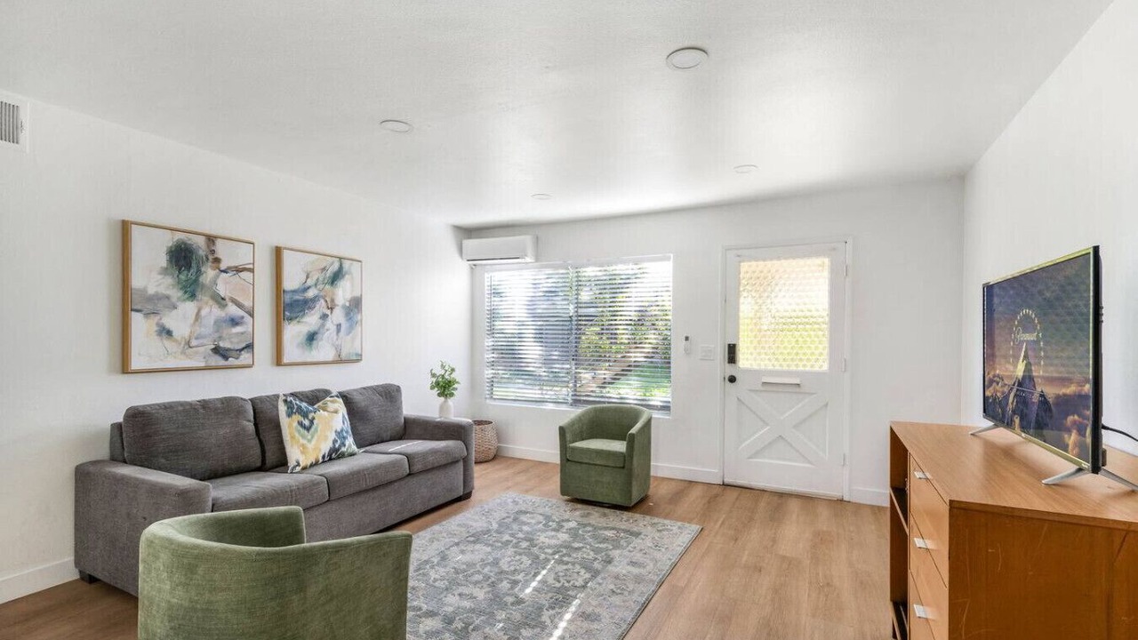 Photo of Livingroom in Santa Ana Heights