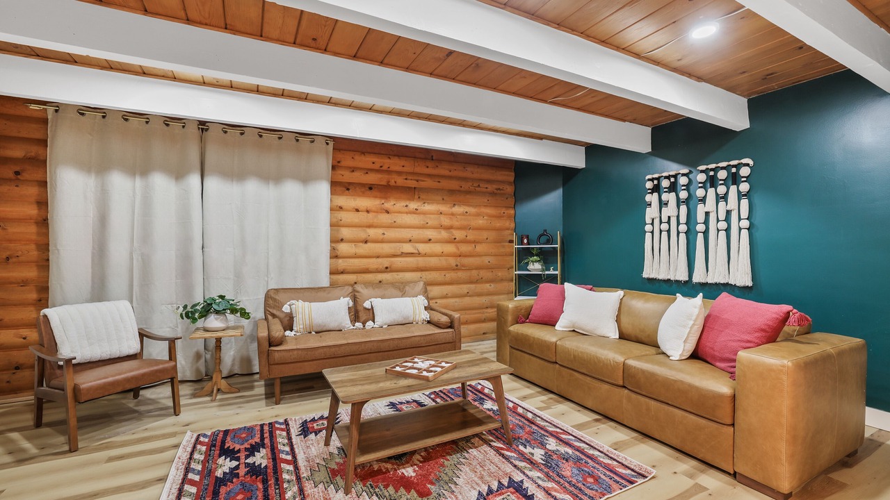 Photo of Livingroom in Sierra Tract