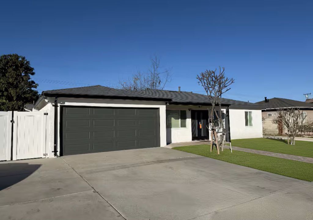 Photo of Outdoor in Midway City