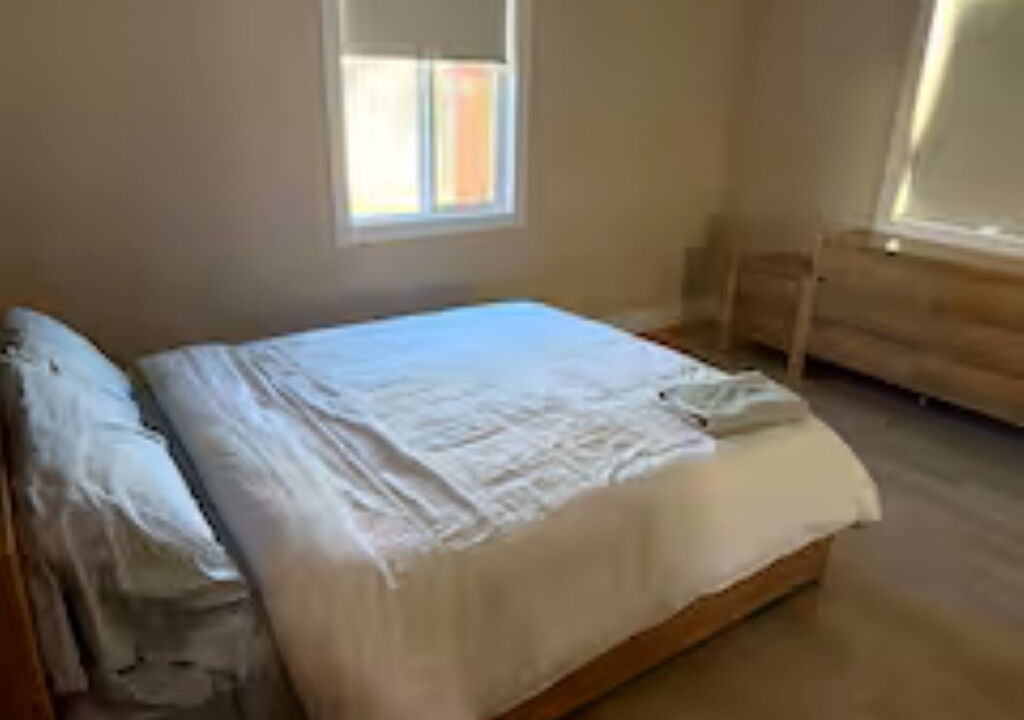 Photo of Bedroom in Midway City