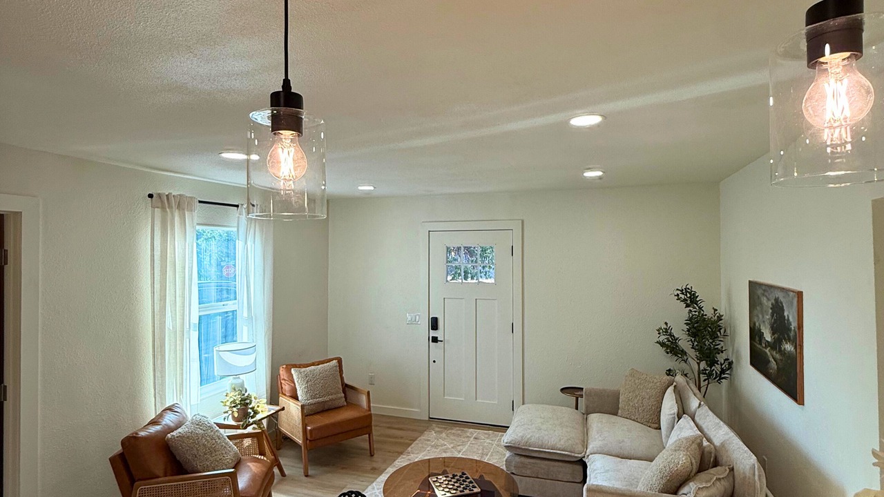 Photo of Livingroom in Redding