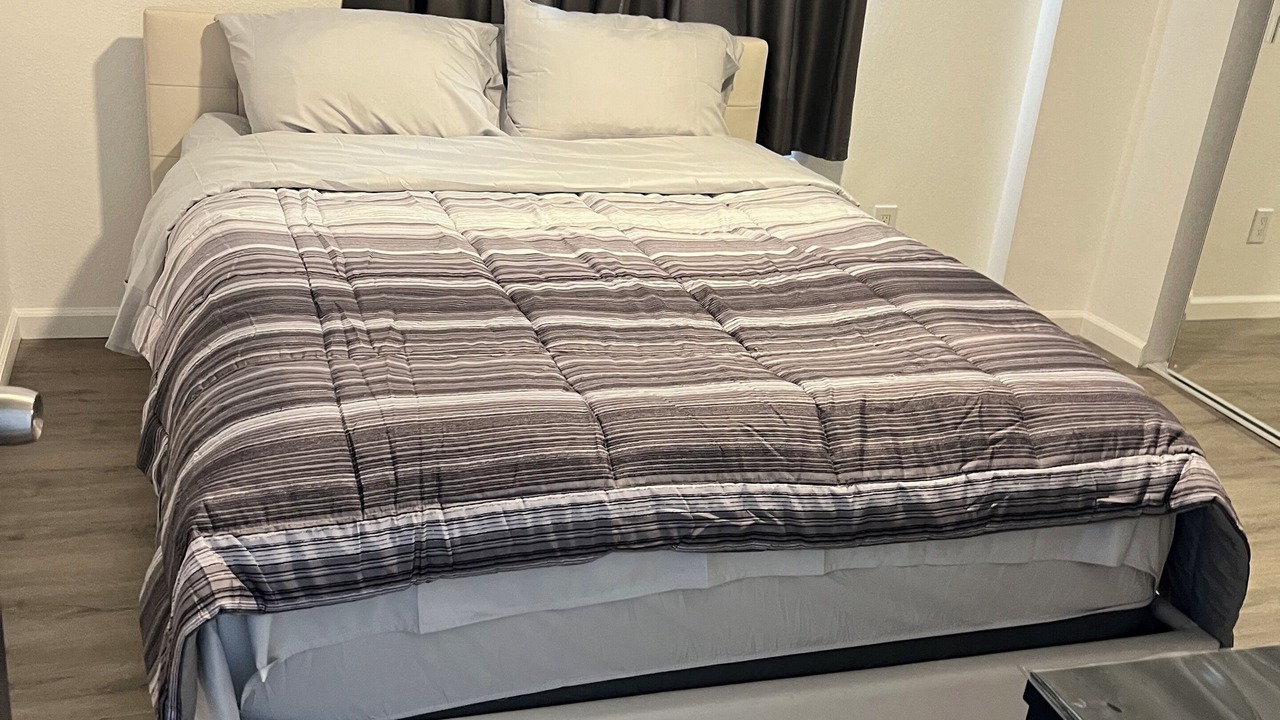 Photo of Bedroom in Harbor