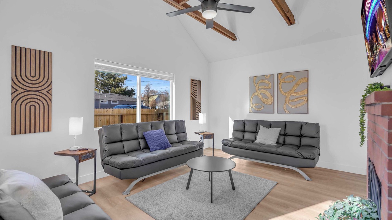 Photo of Livingroom in Reno/Tahoe Airport