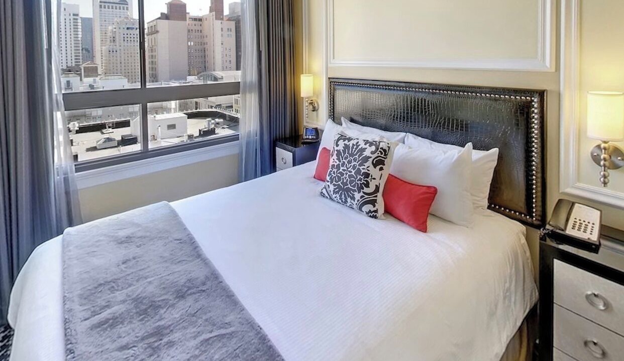 Photo of Bedroom in Theater District
