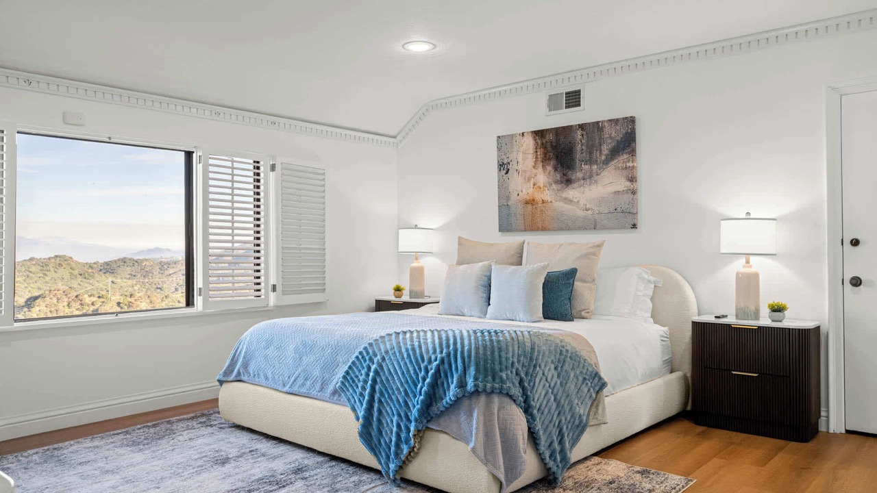 Photo of Bedroom in Encino