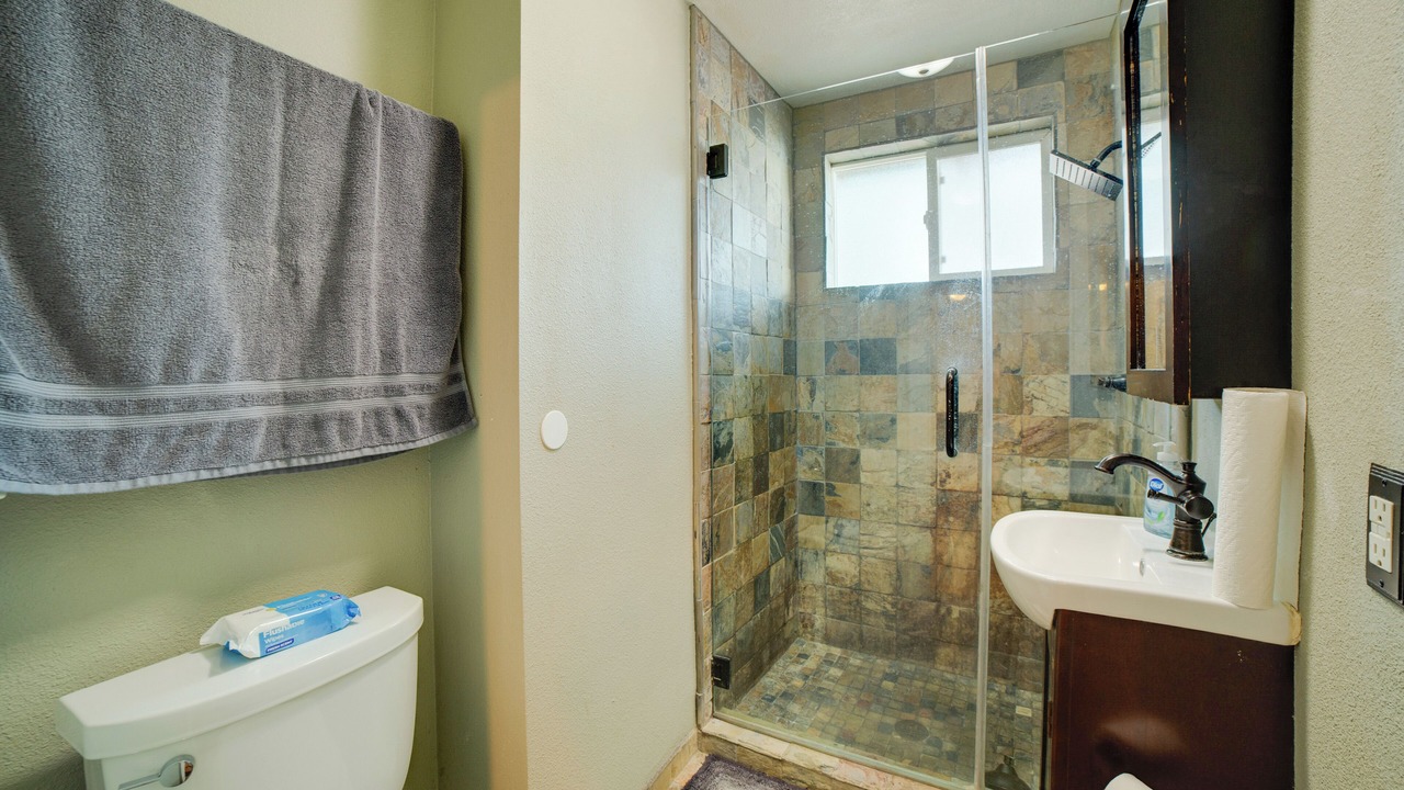 Photo of Bathroom in Downtown Riverside