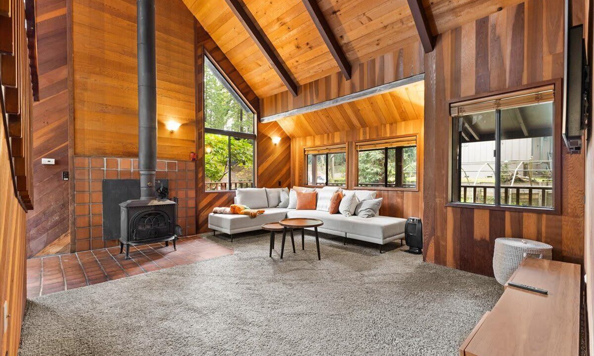 Photo of Livingroom in Gualala