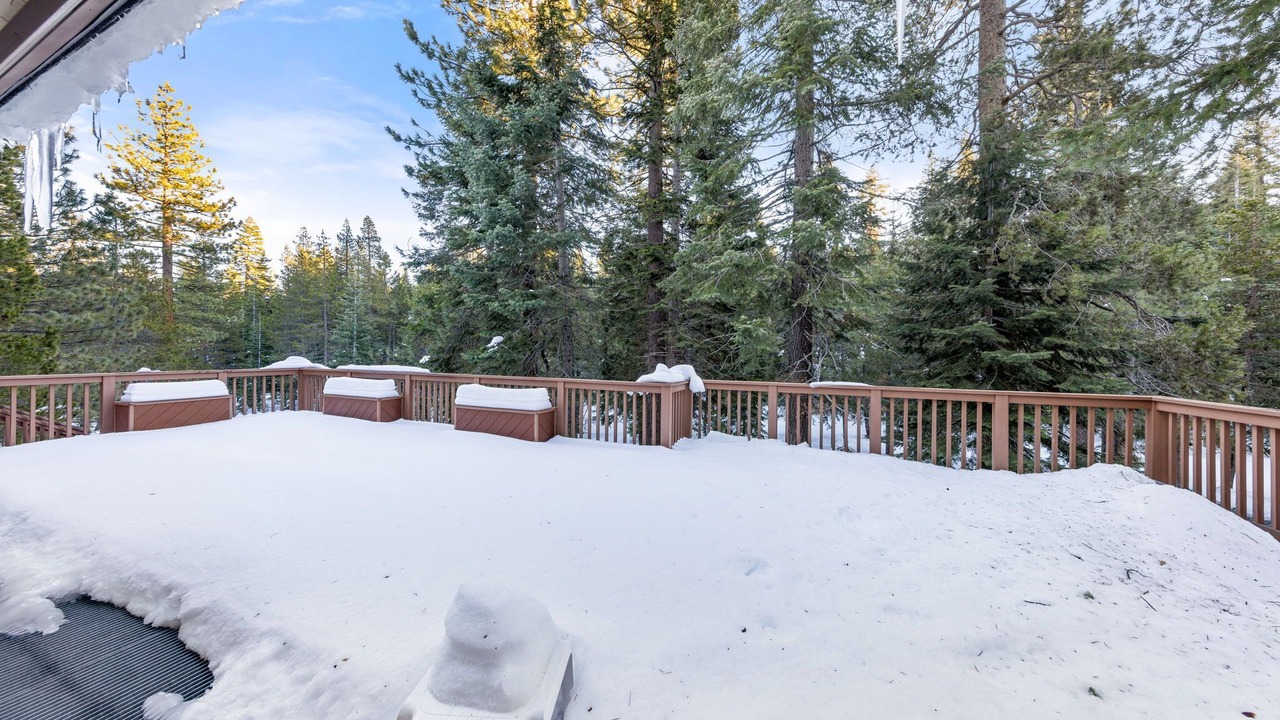 Photo of Outdoor in Kingswood Estates