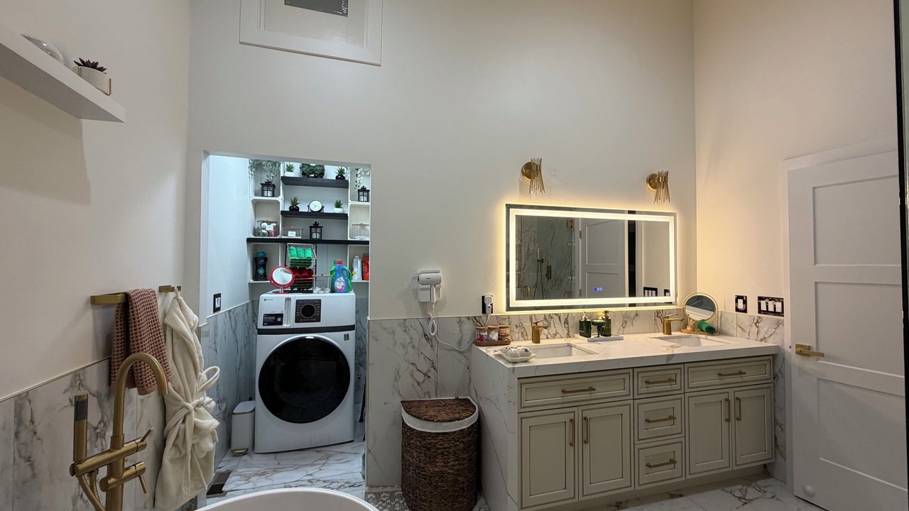 Photo of Bathroom in Stagecoach Acres
