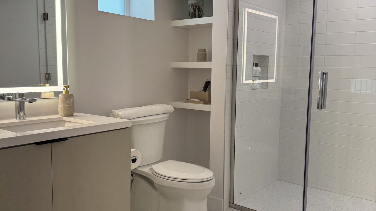 Photo of Bathroom in Beverly Grove