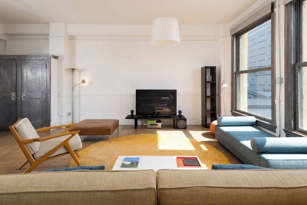Photo of Livingroom in Downtown Los Angeles