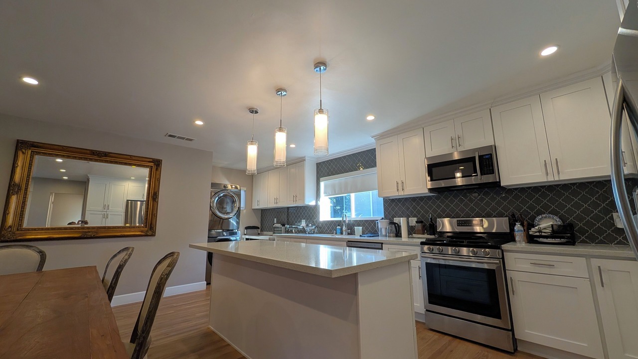 Photo of Kitchen in Encino Village