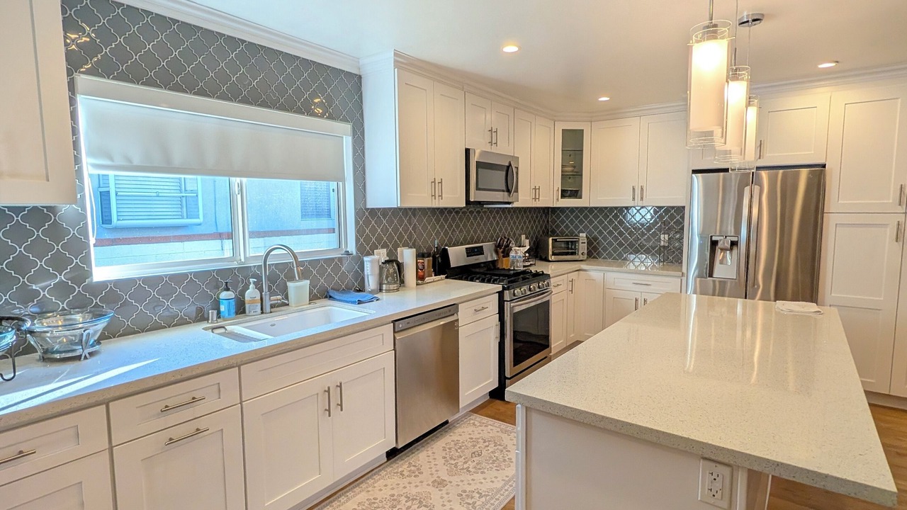 Photo of Kitchen in Encino Village