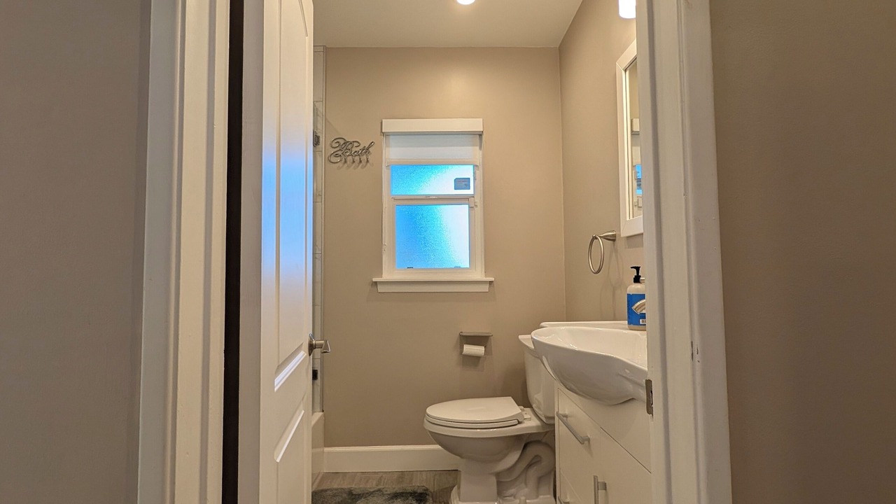 Photo of Bathroom in Encino Village