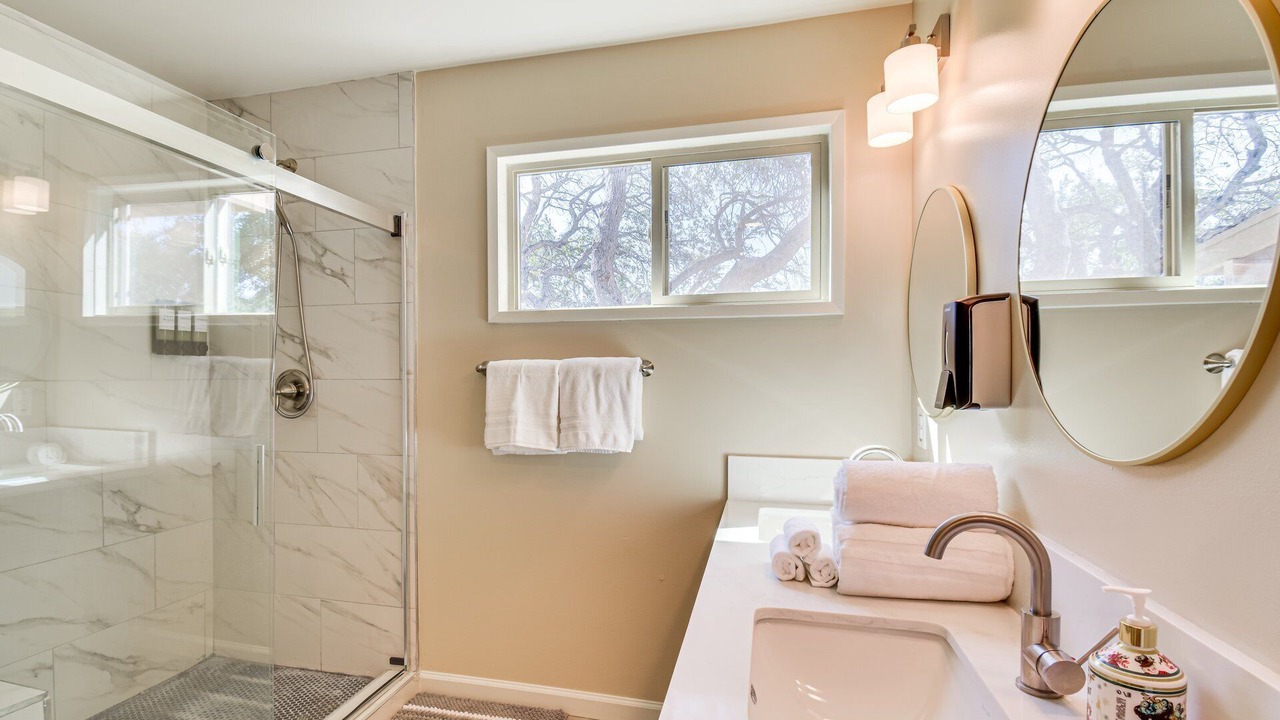 Photo of Bathroom in Yosemite Lakes