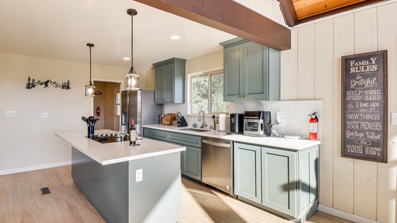 Photo of Kitchen in Yosemite Lakes