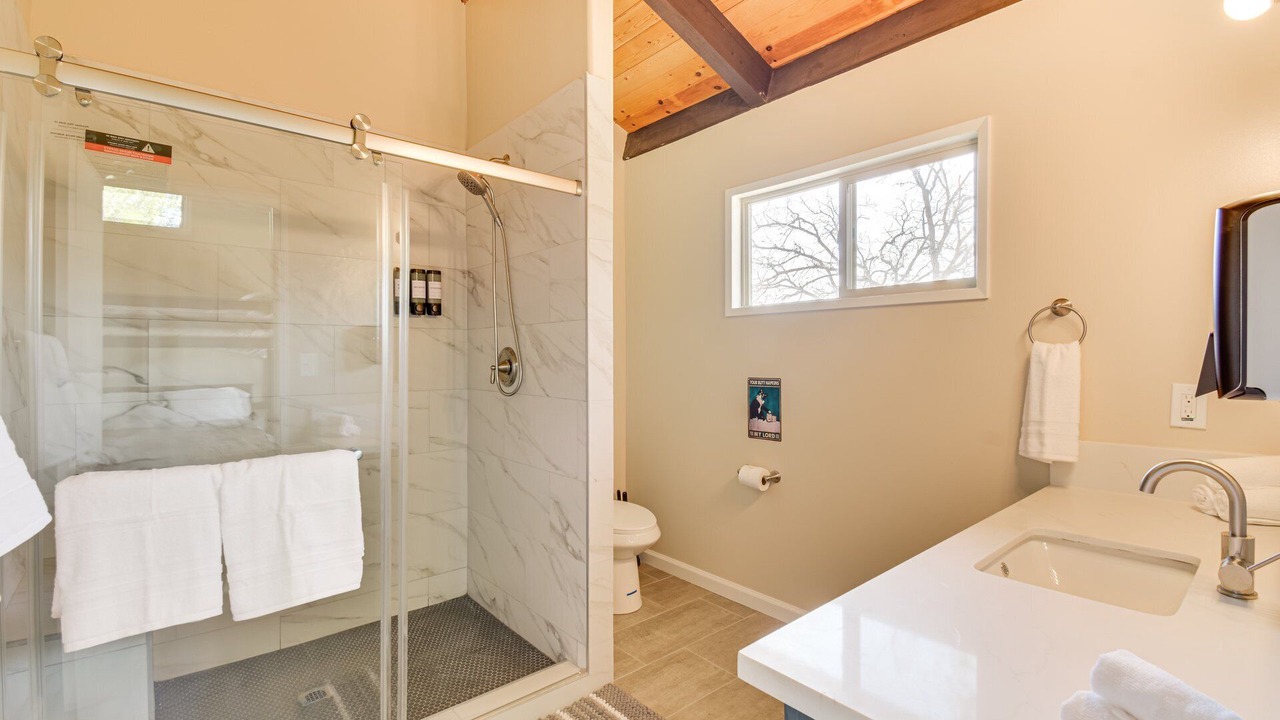 Photo of Bathroom in Yosemite Lakes