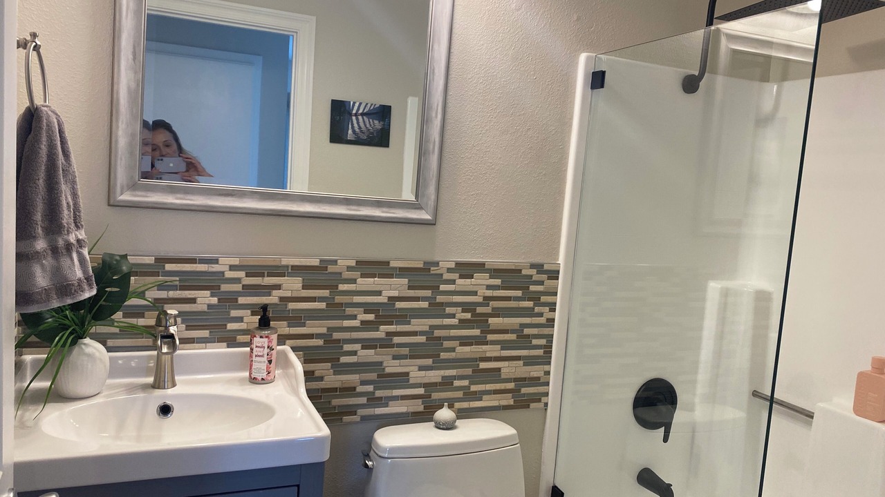 Photo of Bathroom in Ivey Ranch - Rancho Del Oro