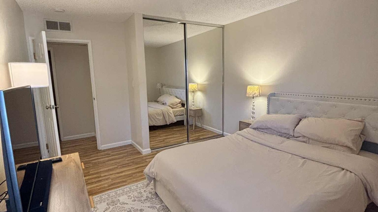 Photo of Bedroom in Reno/Tahoe Airport
