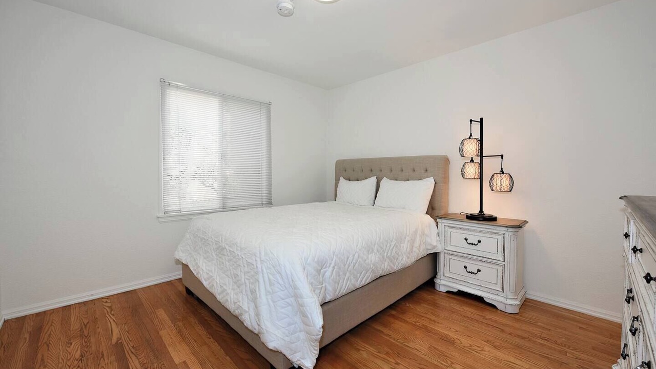 Photo of Bedroom in Mar Vista