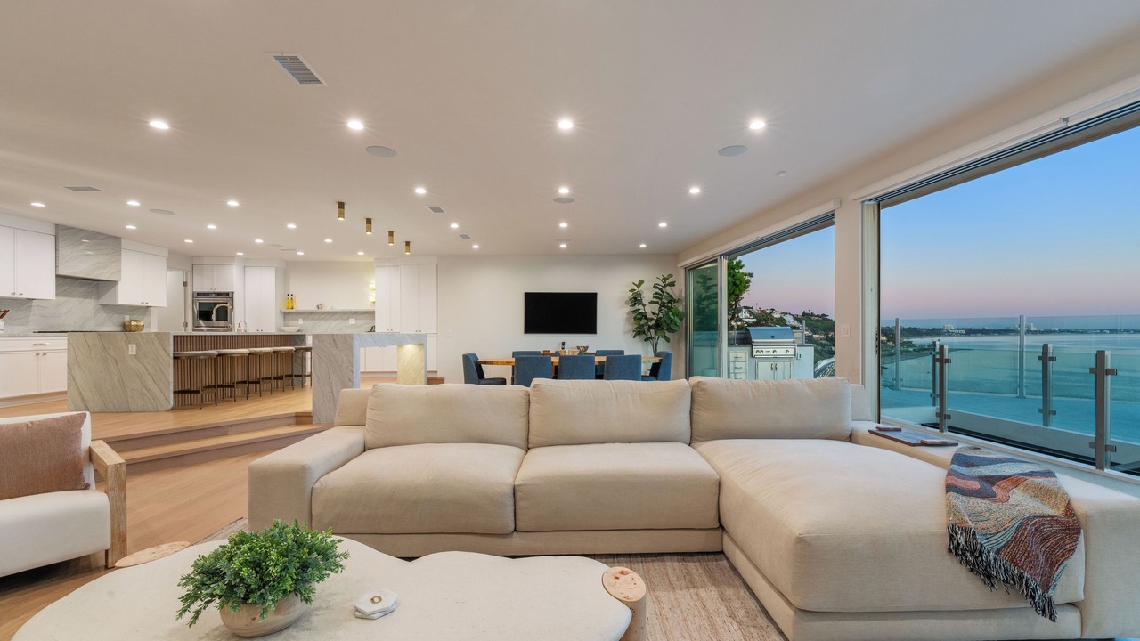 Photo of Livingroom in Malibu