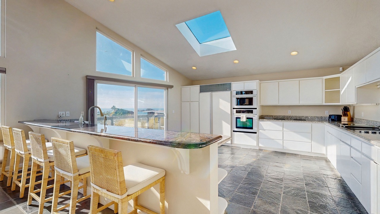 Photo of Kitchen in Crescent City North