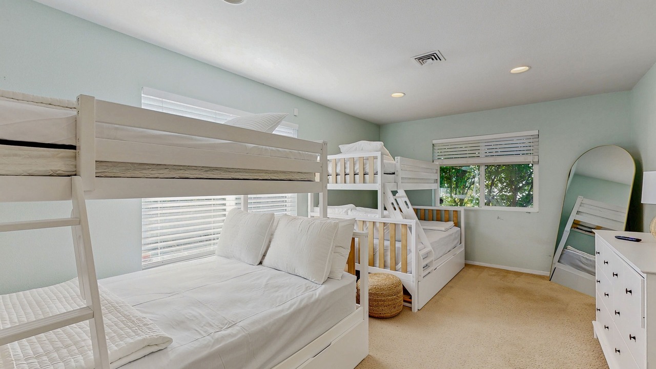 Photo of Bedroom in Crescent City North