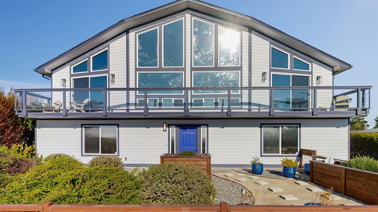 Photo of Outdoor in Crescent City North