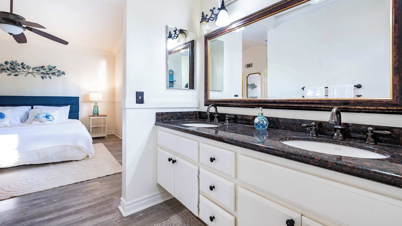 Photo of Bathroom in Laguna Niguel