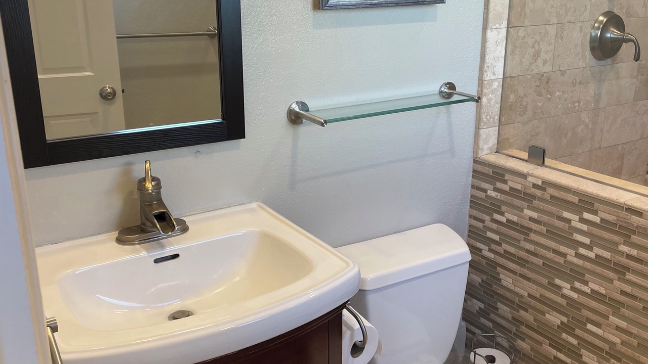 Photo of Bathroom in Rose Garden