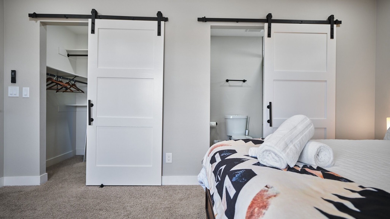 Photo of Bedroom in South Mountain