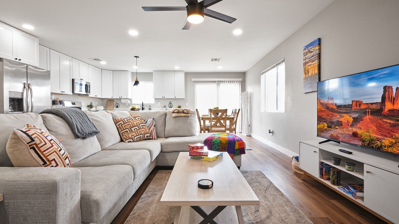 Photo of Livingroom in South Mountain