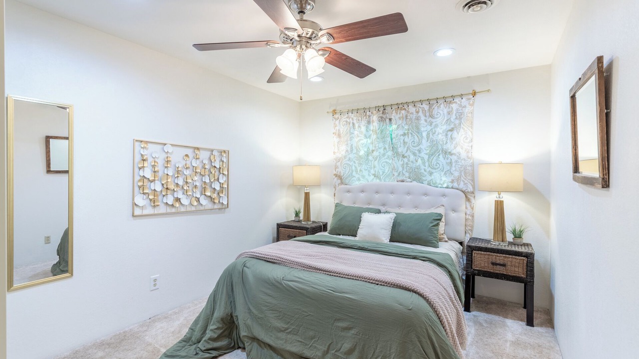 Photo of Bedroom in Enterprise