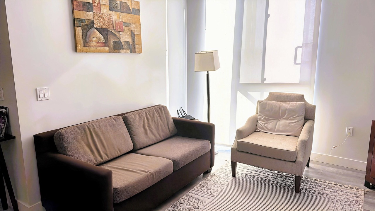 Photo of Livingroom in Fairfax District